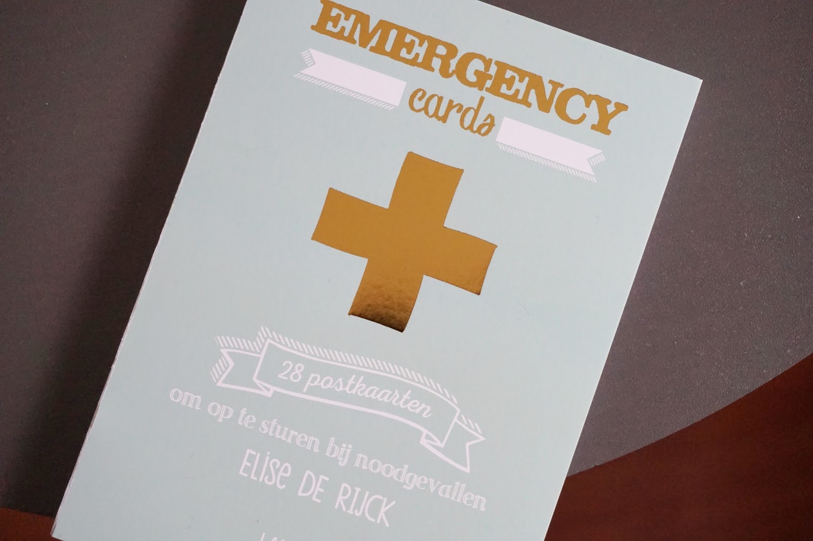 emergency cards 28 postkaarten voor noodgevallen